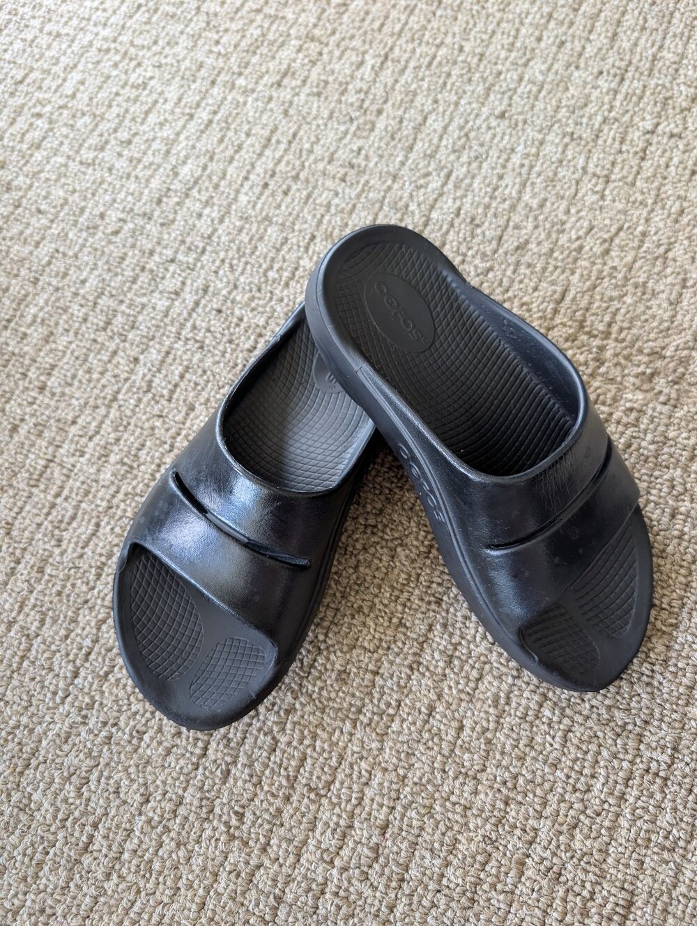 Women's Oofos Slides Size 7